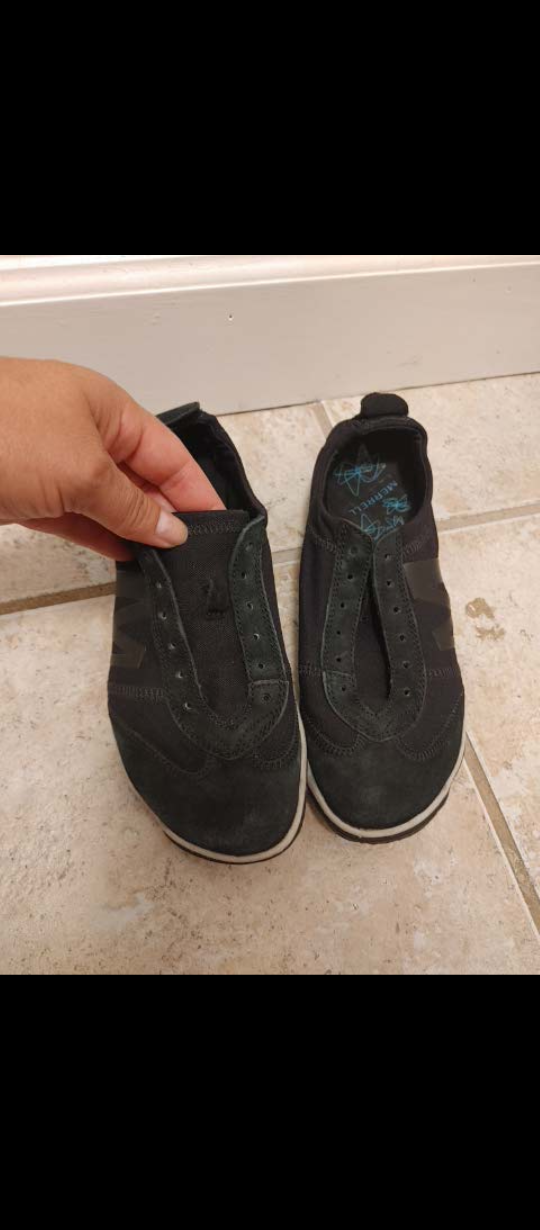 Women's Black Suede Sneakers size 6 - photo 2