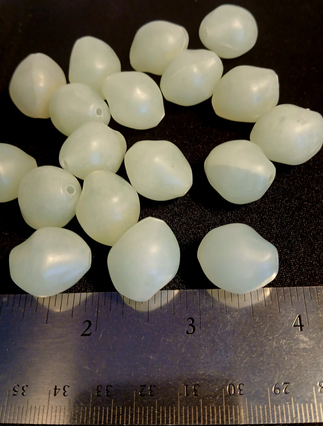 Glow in the large mint beads. Lot of 20 - photo 2