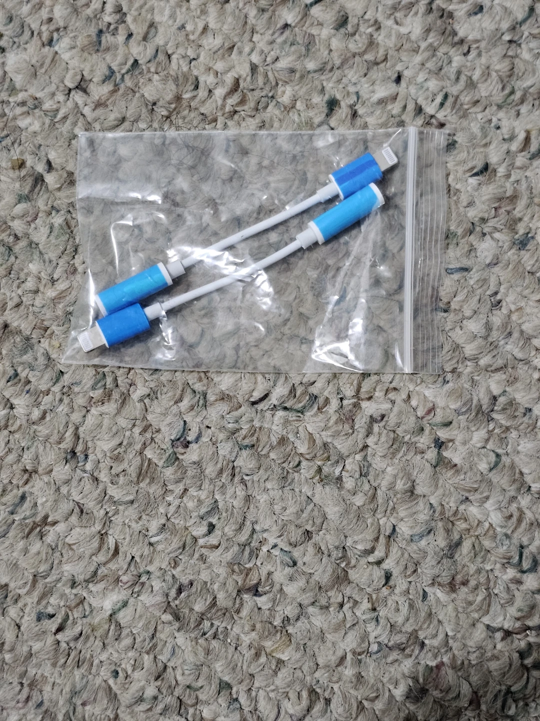 2x Lightning to 3.5mm Audio Adapters