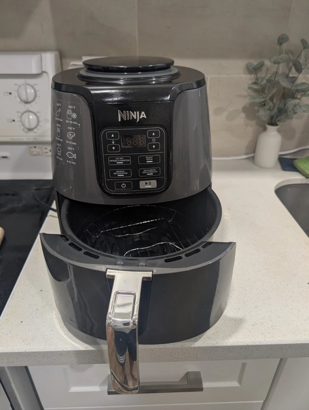 Ninja Air Fryer - photo 2