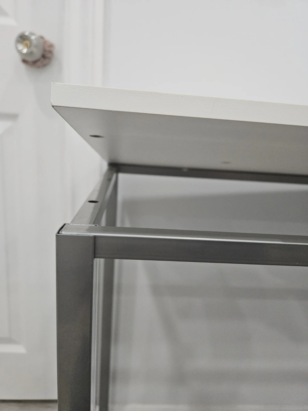 White Desk (no screws) - photo 3