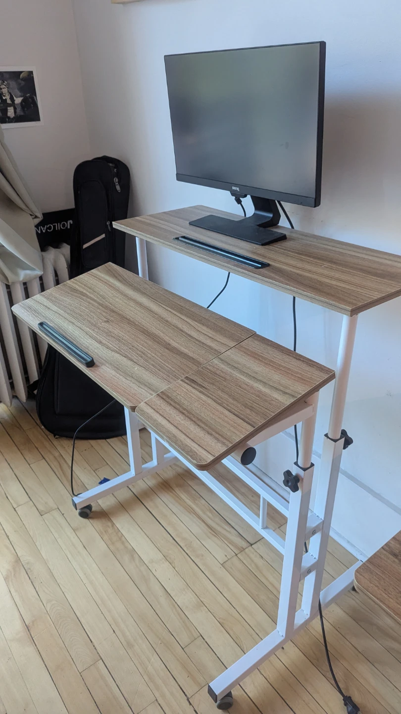 Adjustable Desk Set / bureaux ajustables - photo 2