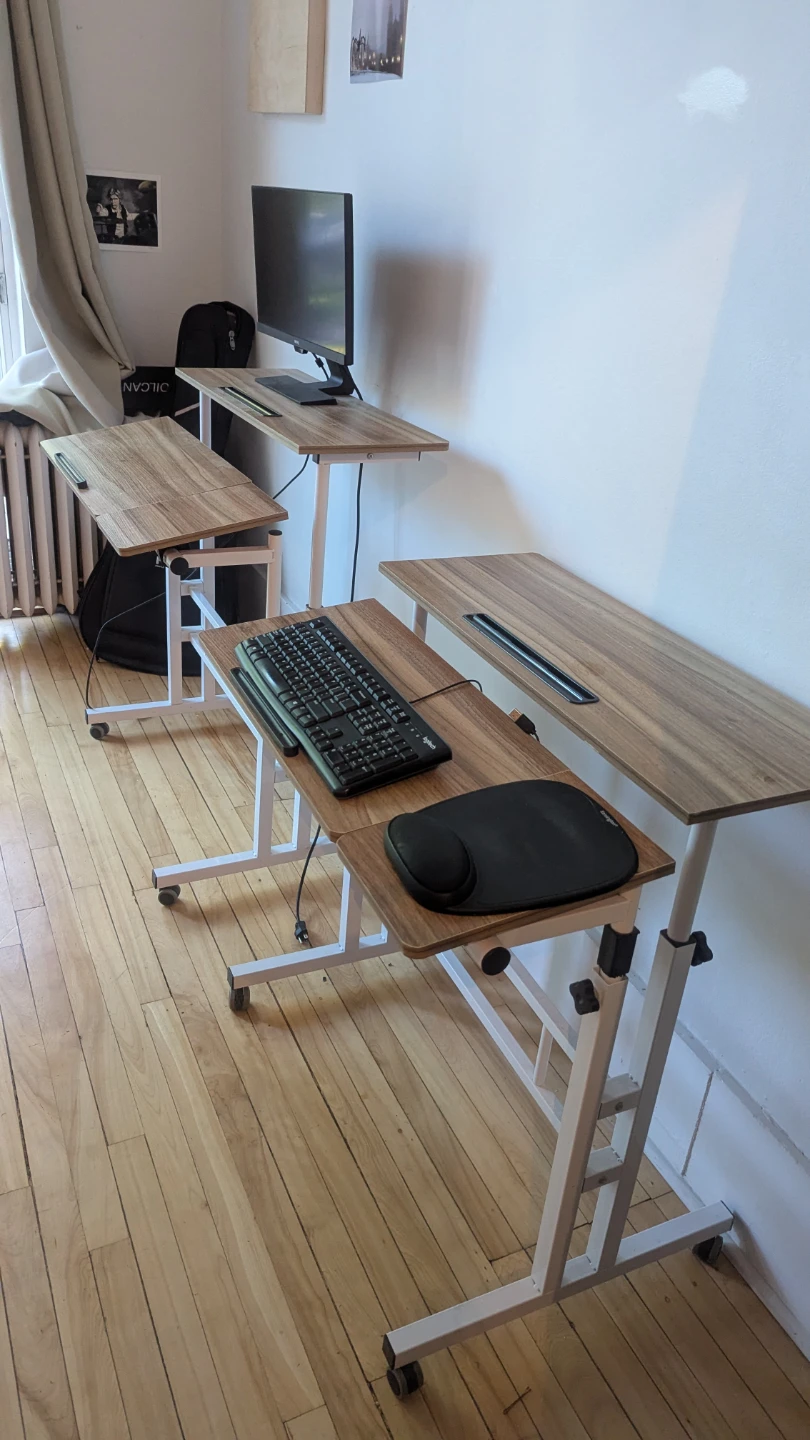 Adjustable Desk Set / bureaux ajustables - photo 4