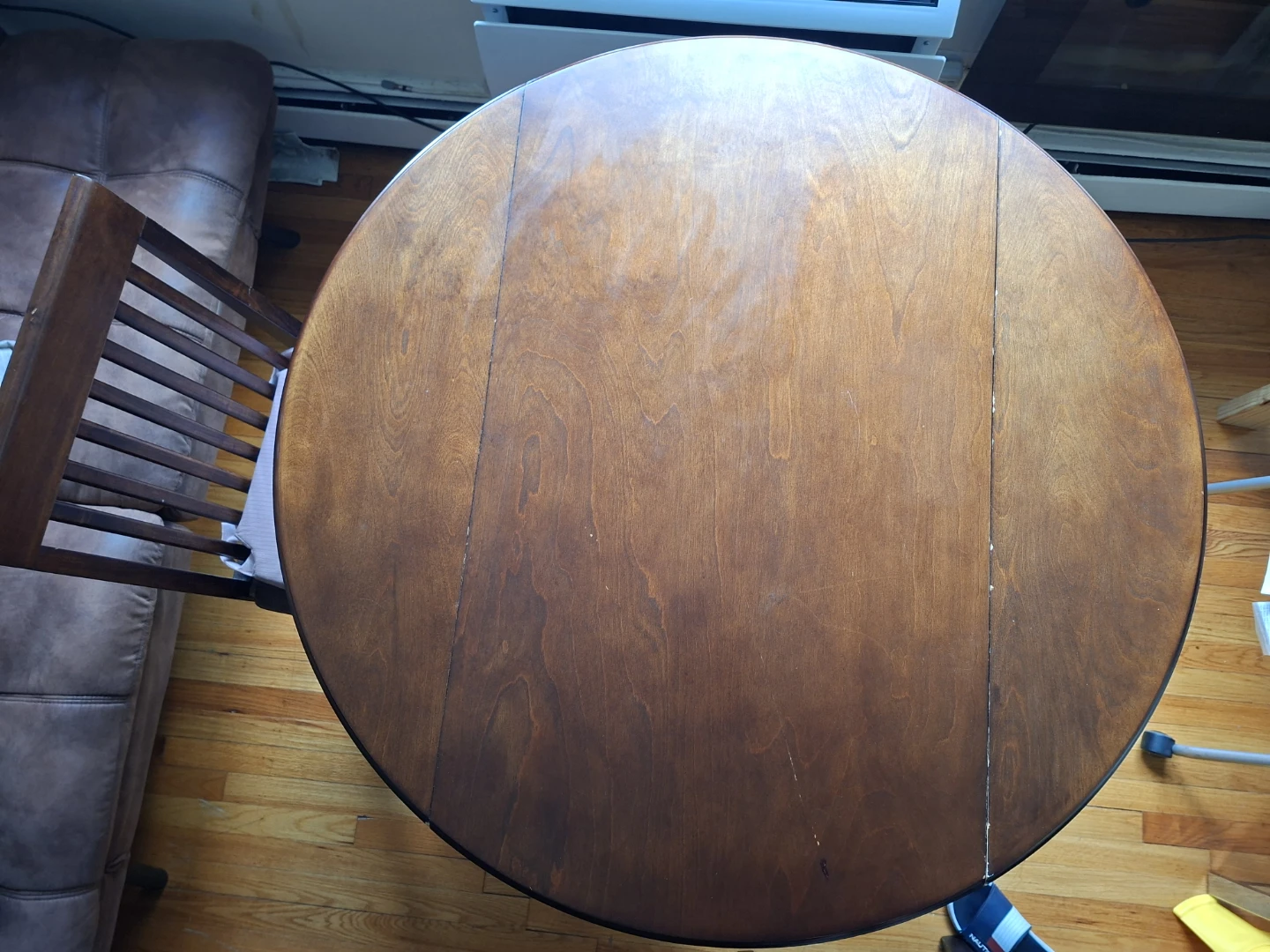 Round Drop Leaf Dining Table with Storage Drawer - photo 4