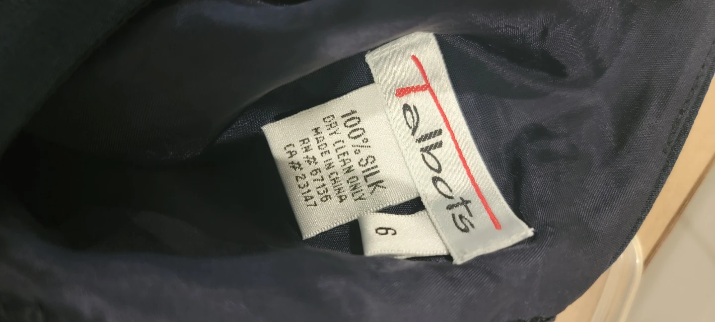 Talbots 100% Silk Navy Dress Suit Size 6 - photo 5