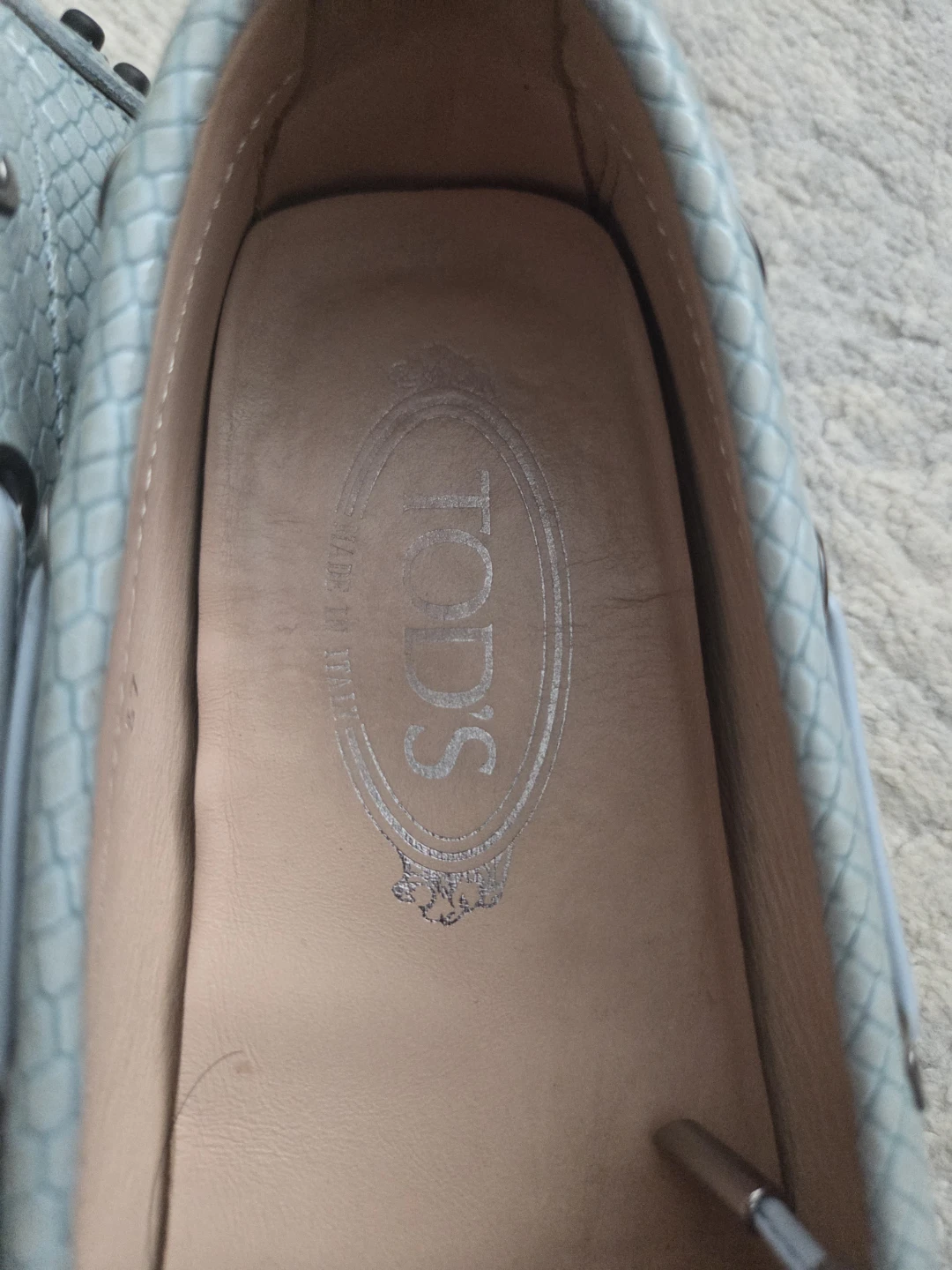 Tod's Light Blue Snake Embossed Leather Driving Loafers Size 37 - photo 2