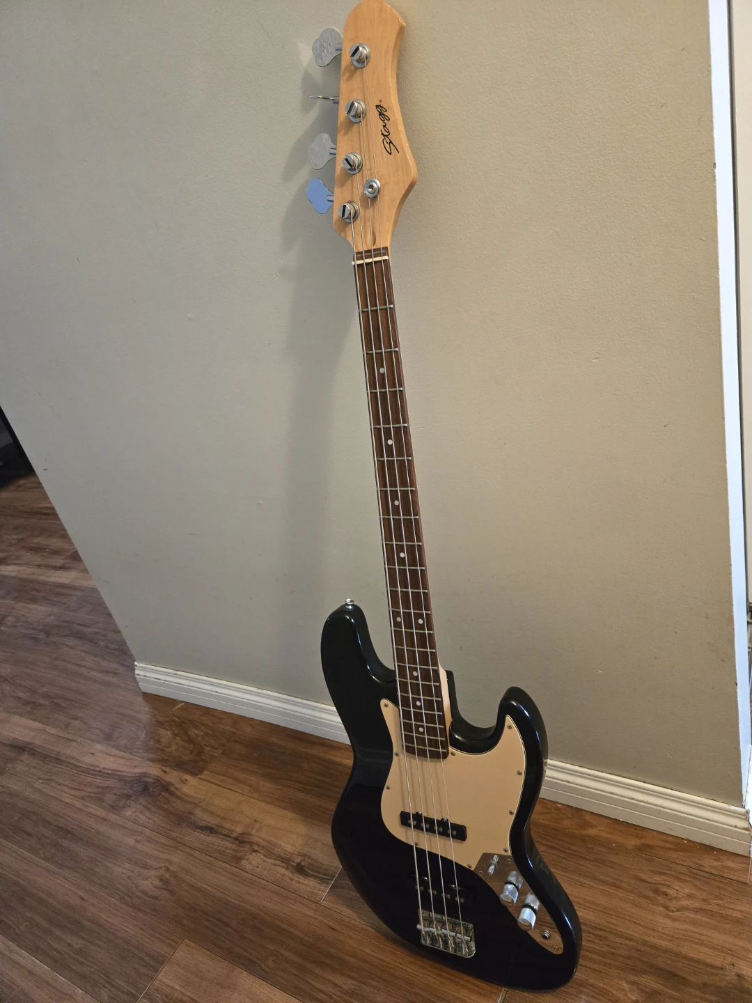 Stagg J bass - photo 3