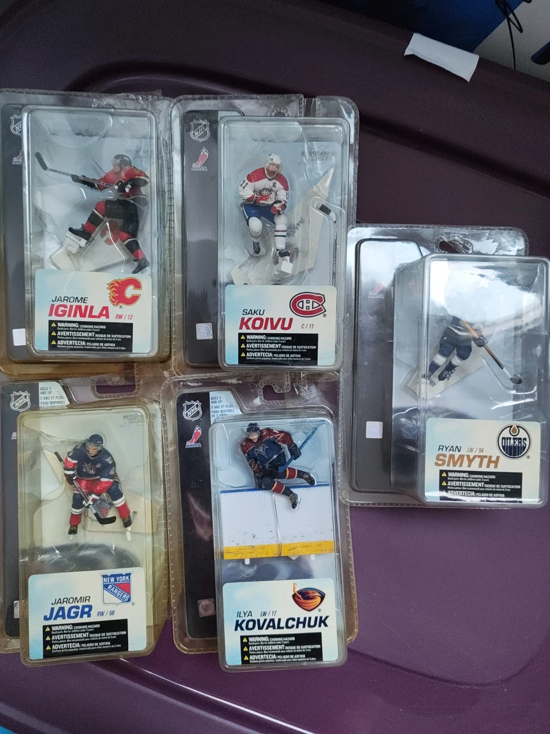 NHL figurines