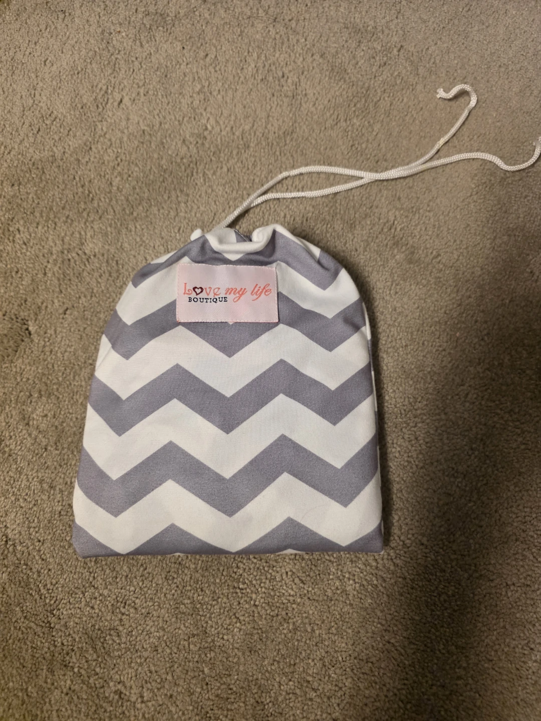 I Love My Life Boutique Nursing Cover - Grey Chevron - photo 2