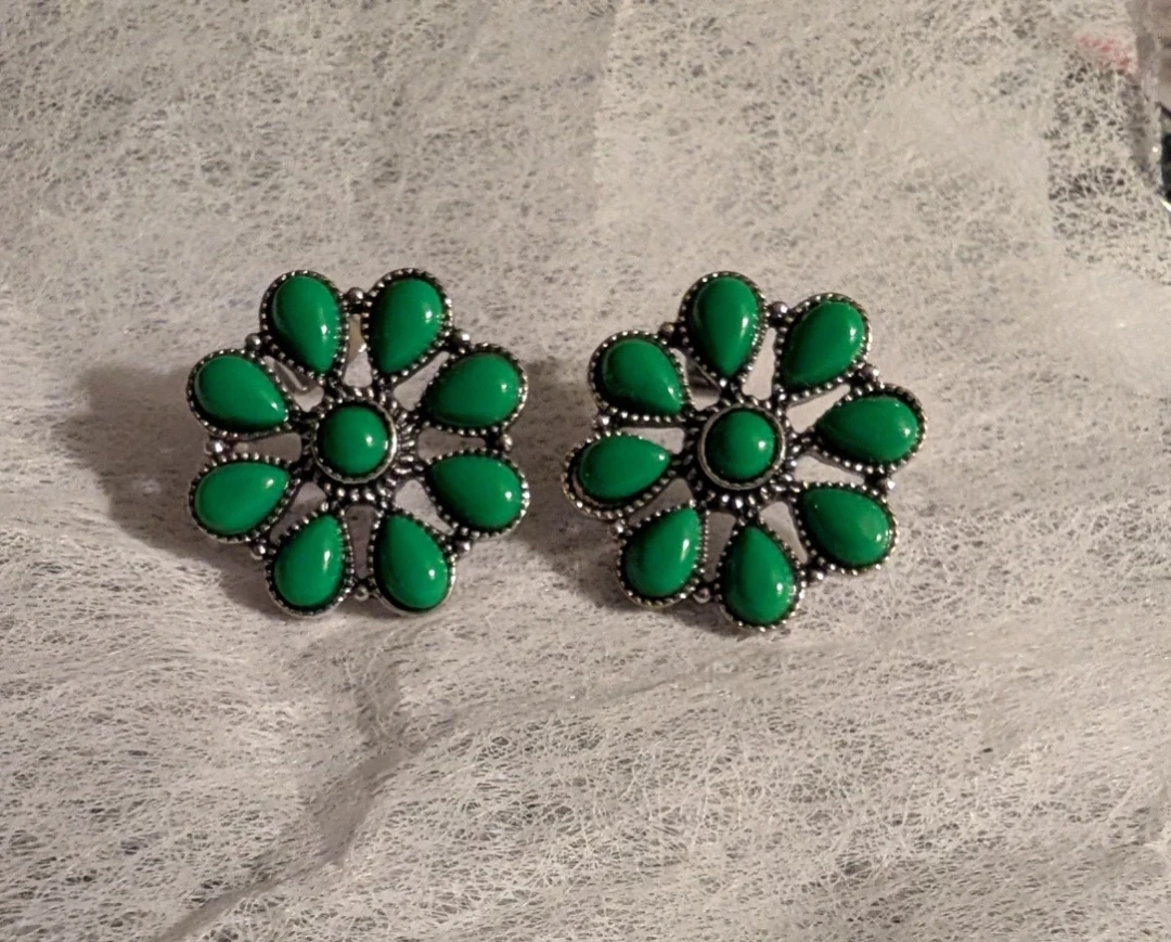 Bag of mixed jewelry - photo 2