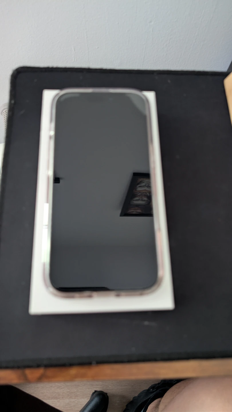 Apple iPhone 17 - photo 3