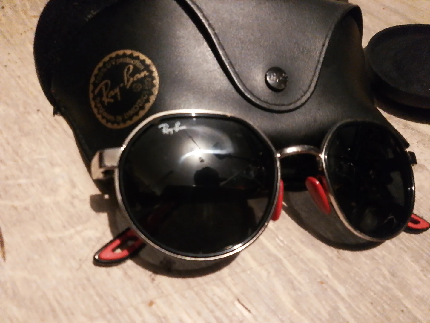 Ray-Ban Sunglasses with Case - photo 2