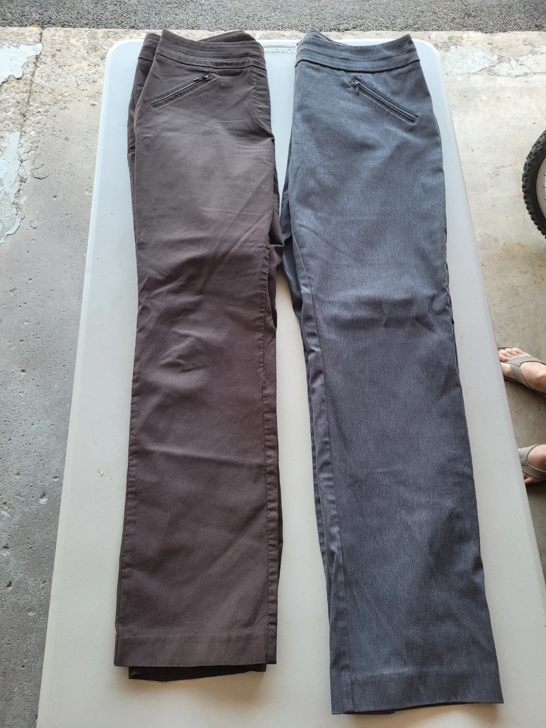Reitmans Women's Pants Size 13 pair of pants