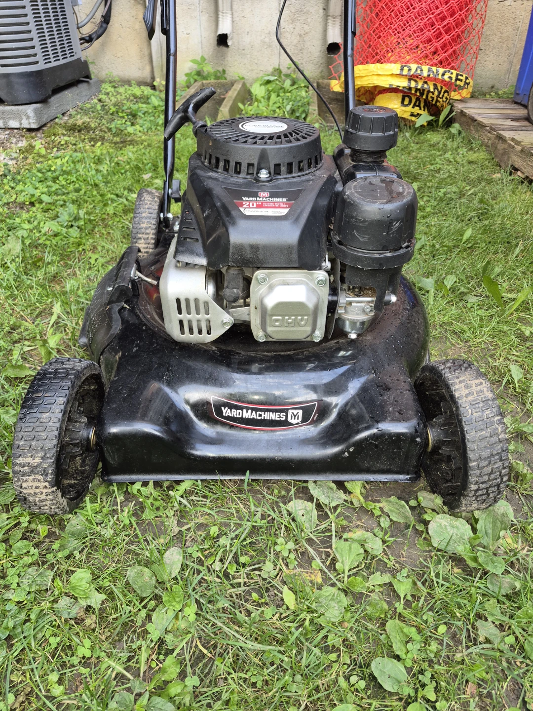 Yard Machines Lawnmower 20" Cutting Width