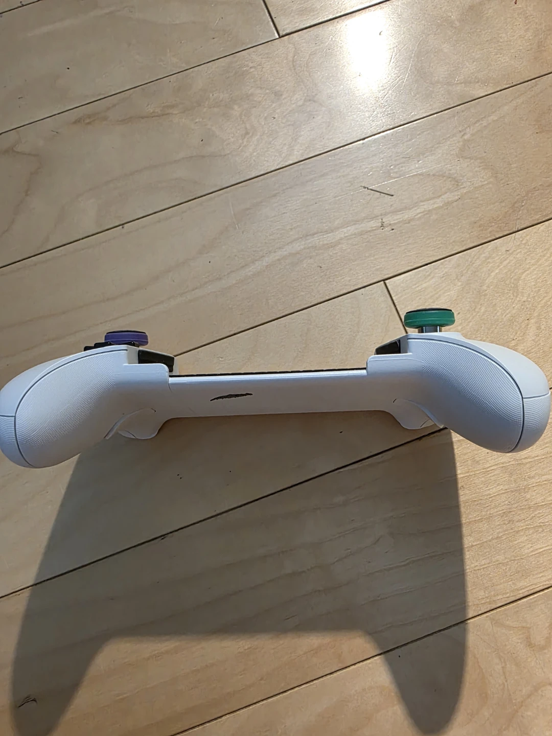 8Bitdo Ultimate Mobile Gaming Controller - photo 3