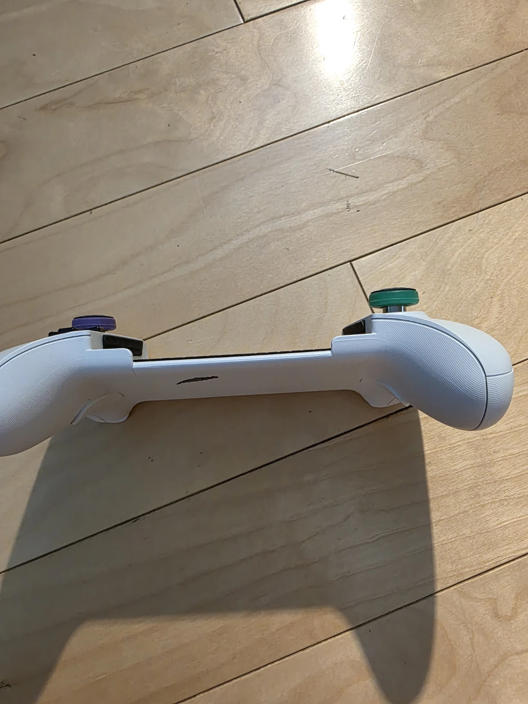 8Bitdo Ultimate Mobile Gaming Controller - photo 4