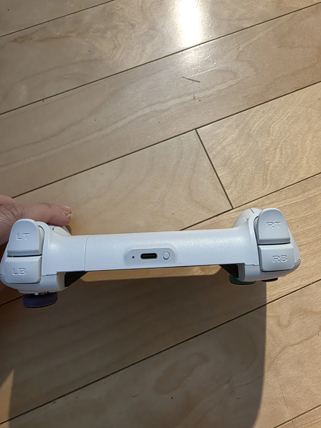 8Bitdo Ultimate Mobile Gaming Controller - photo 5