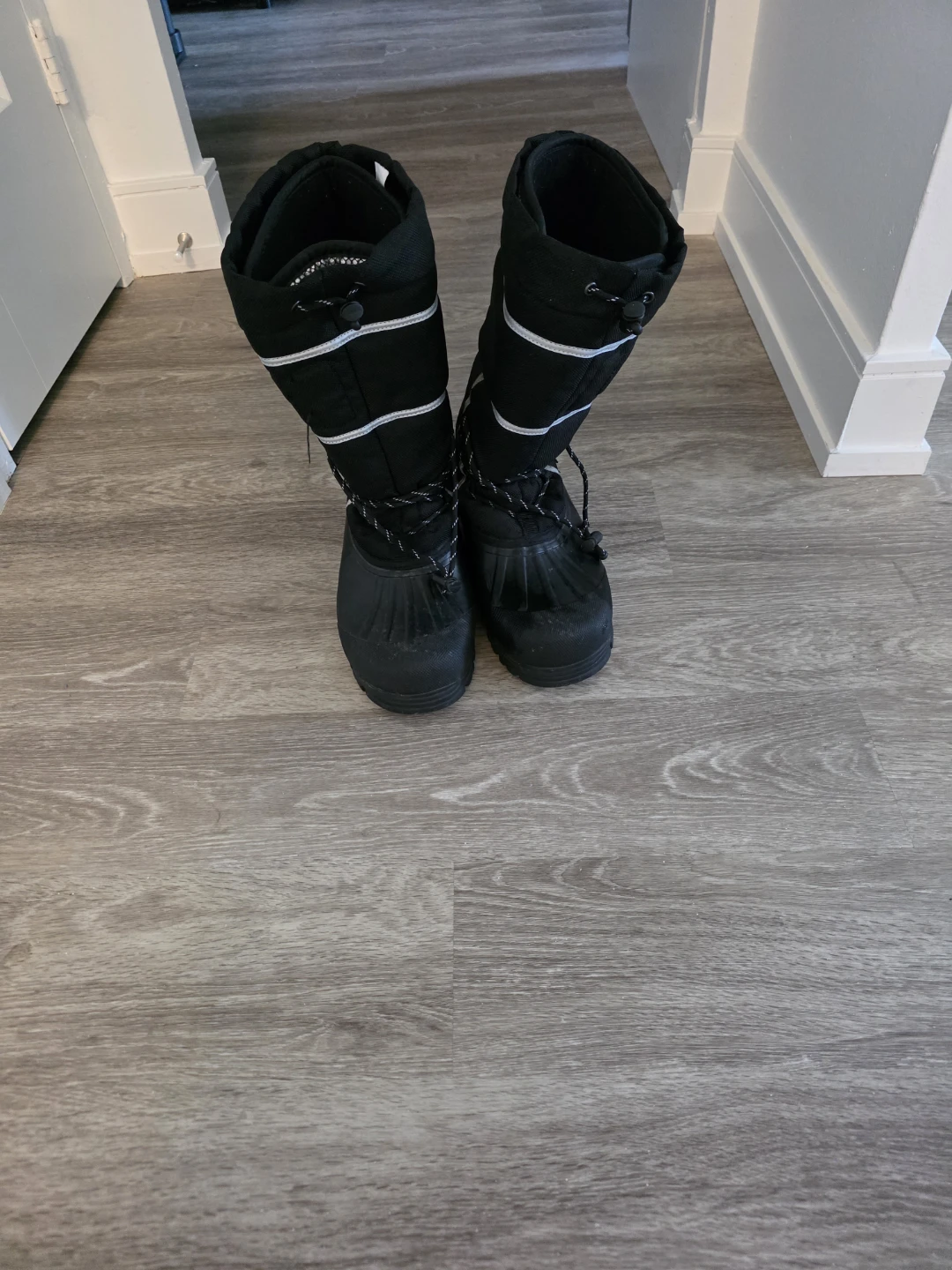 Black Winter Snow Boots
