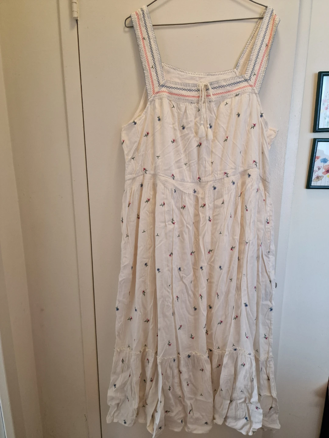 Old Navy Embroidered Floral Dress