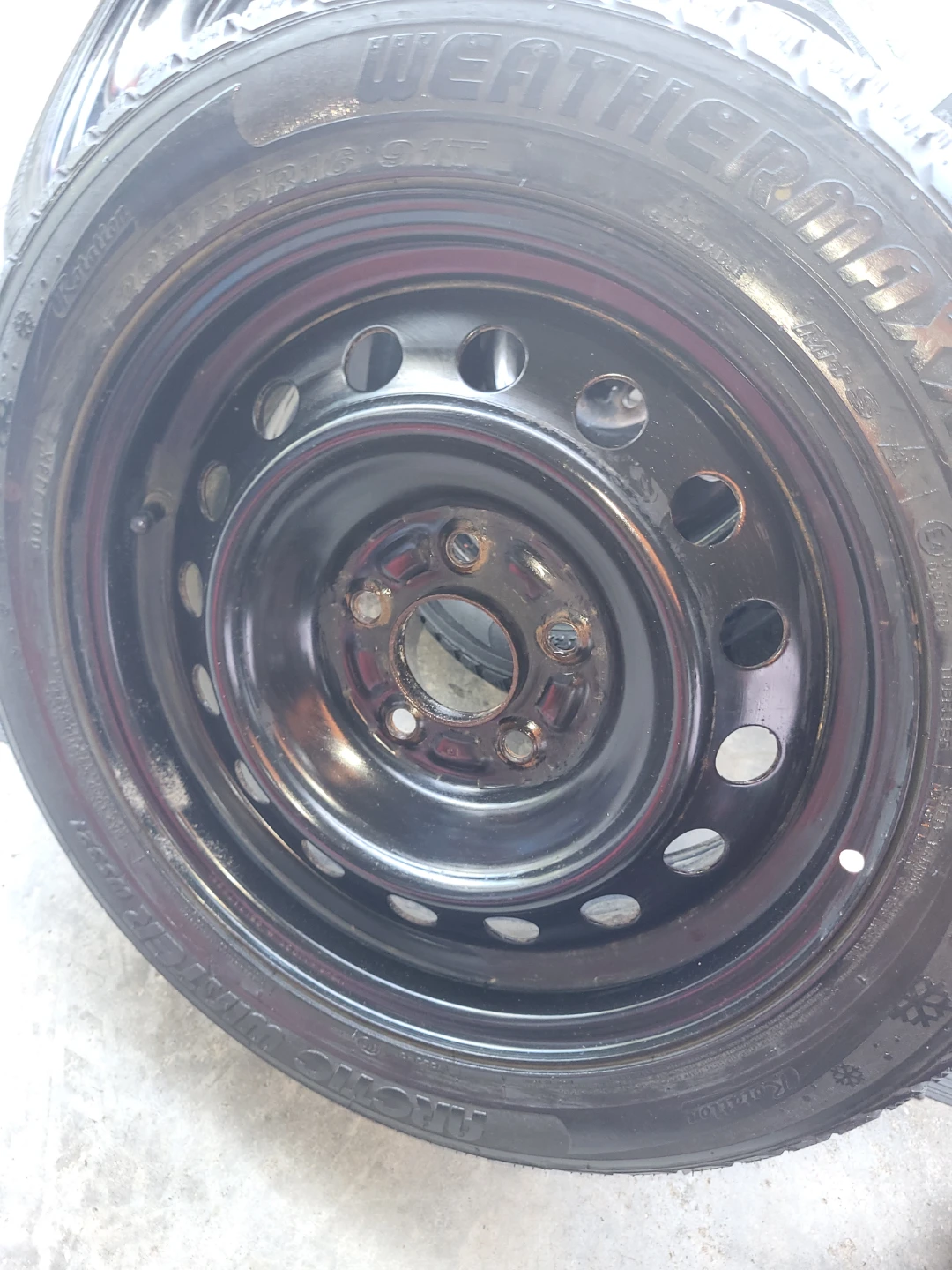 Winter Tires on Rims - 205/55R16 - photo 5