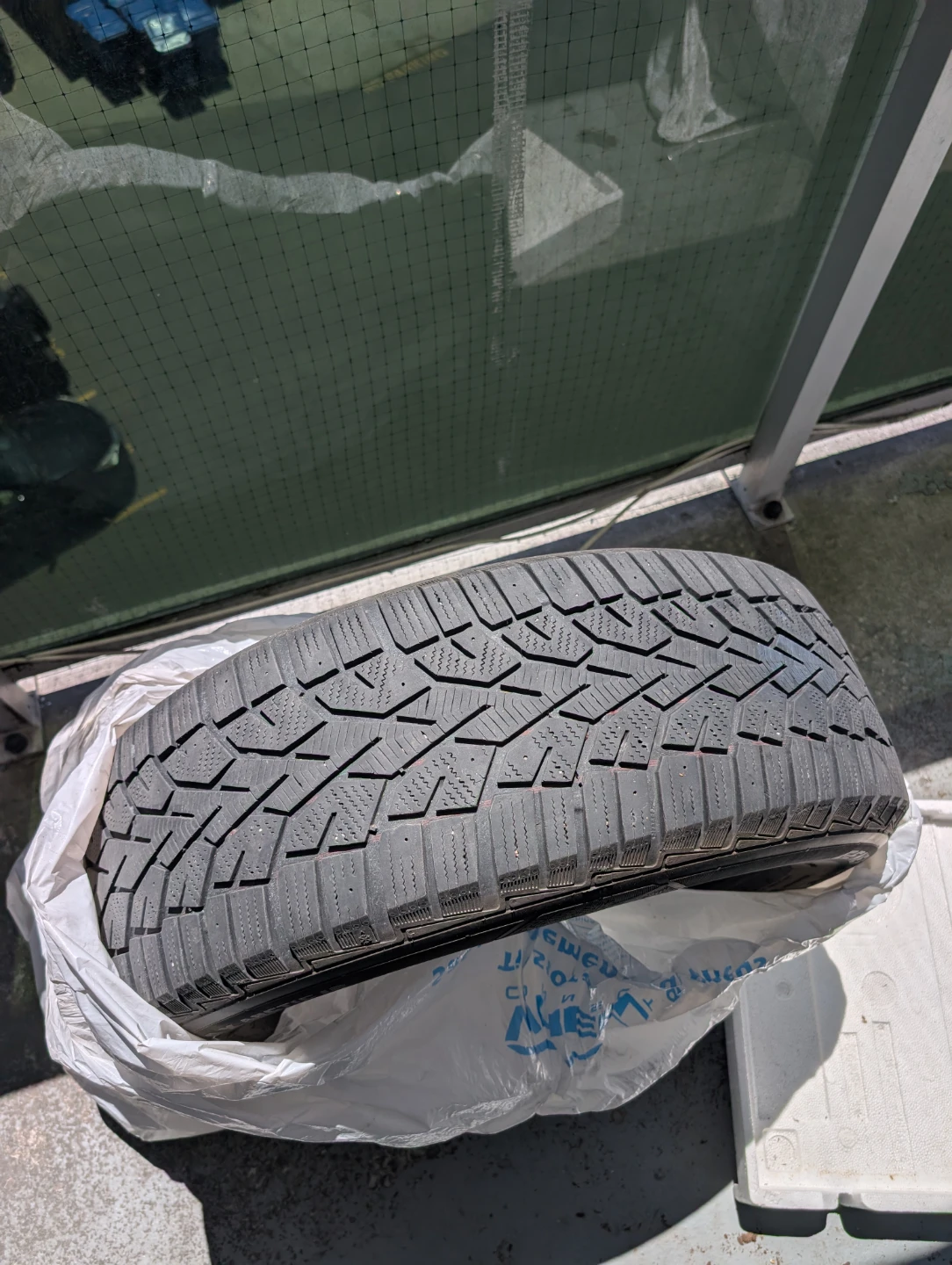 4 Winter tyres