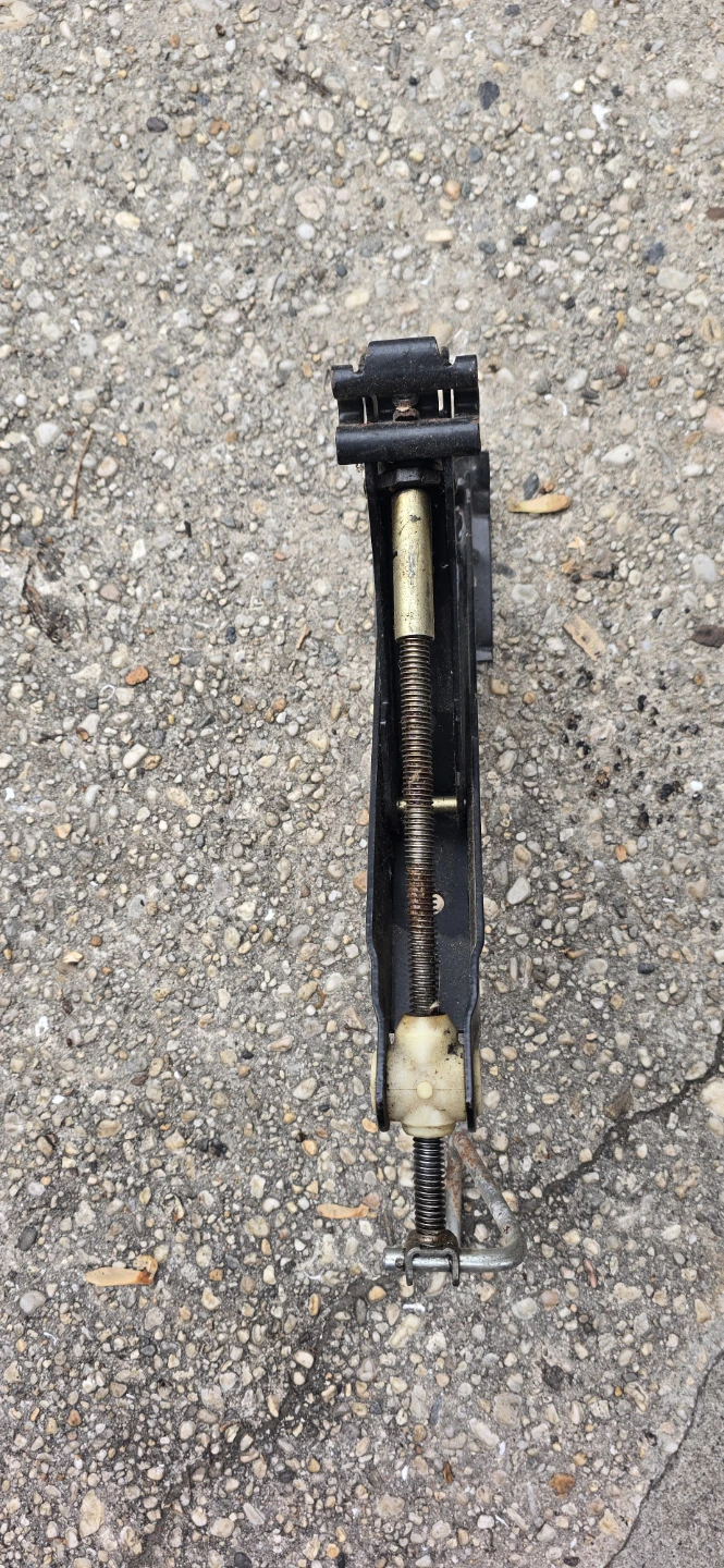 Car Jack - photo 3
