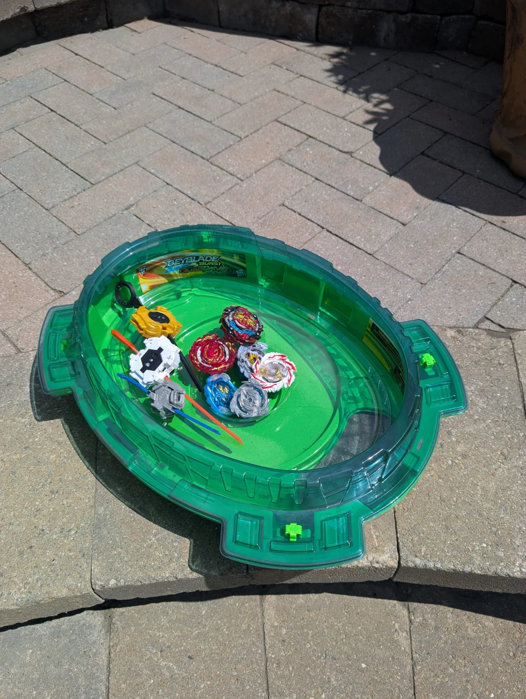 Beyblade Burst Arena Beyblades & Launchers - photo 2