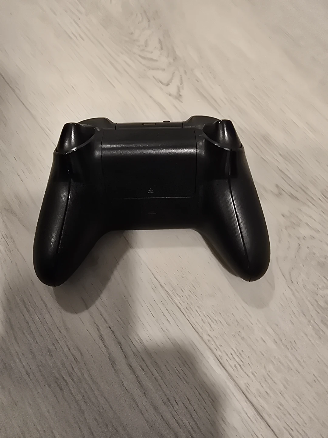 Black Xbox Wireless Controller - photo 2