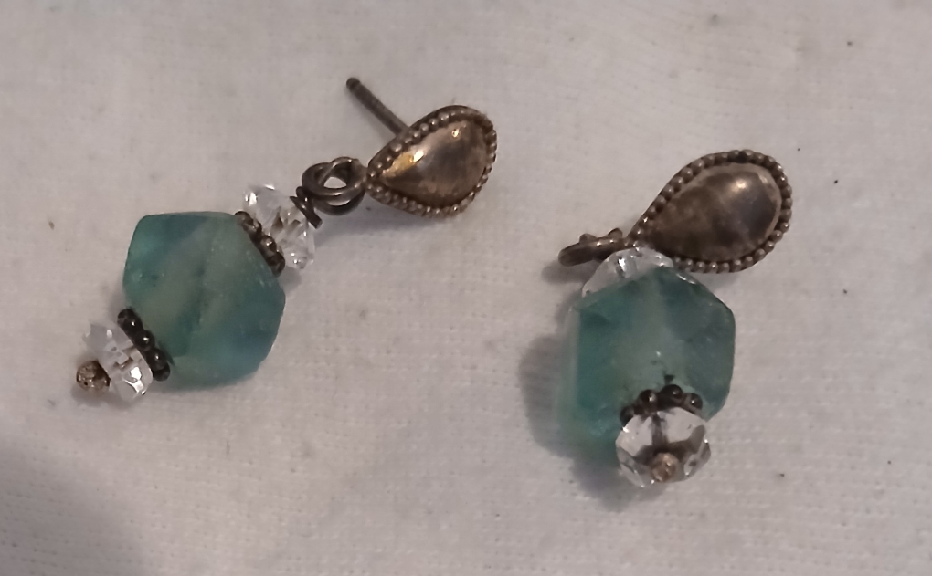 Teardrop Earrings and Beaded Bracelet Set - photo 3