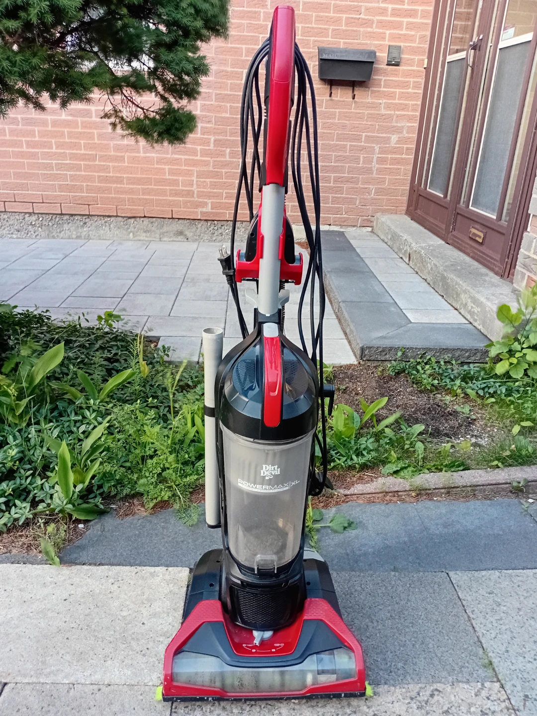 Dirt Devil PowerMax XL Vacuum Cleaner - photo 5
