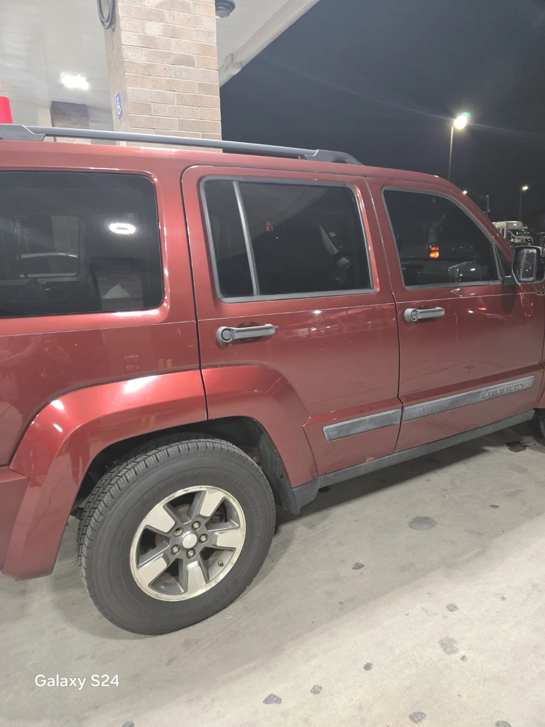 Jeep liberty 08 Red - photo 4