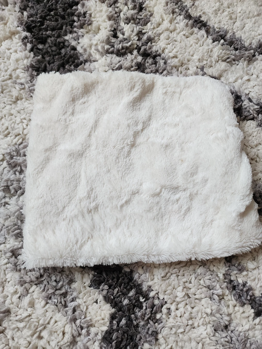 H&M White Plush Storage Basket
