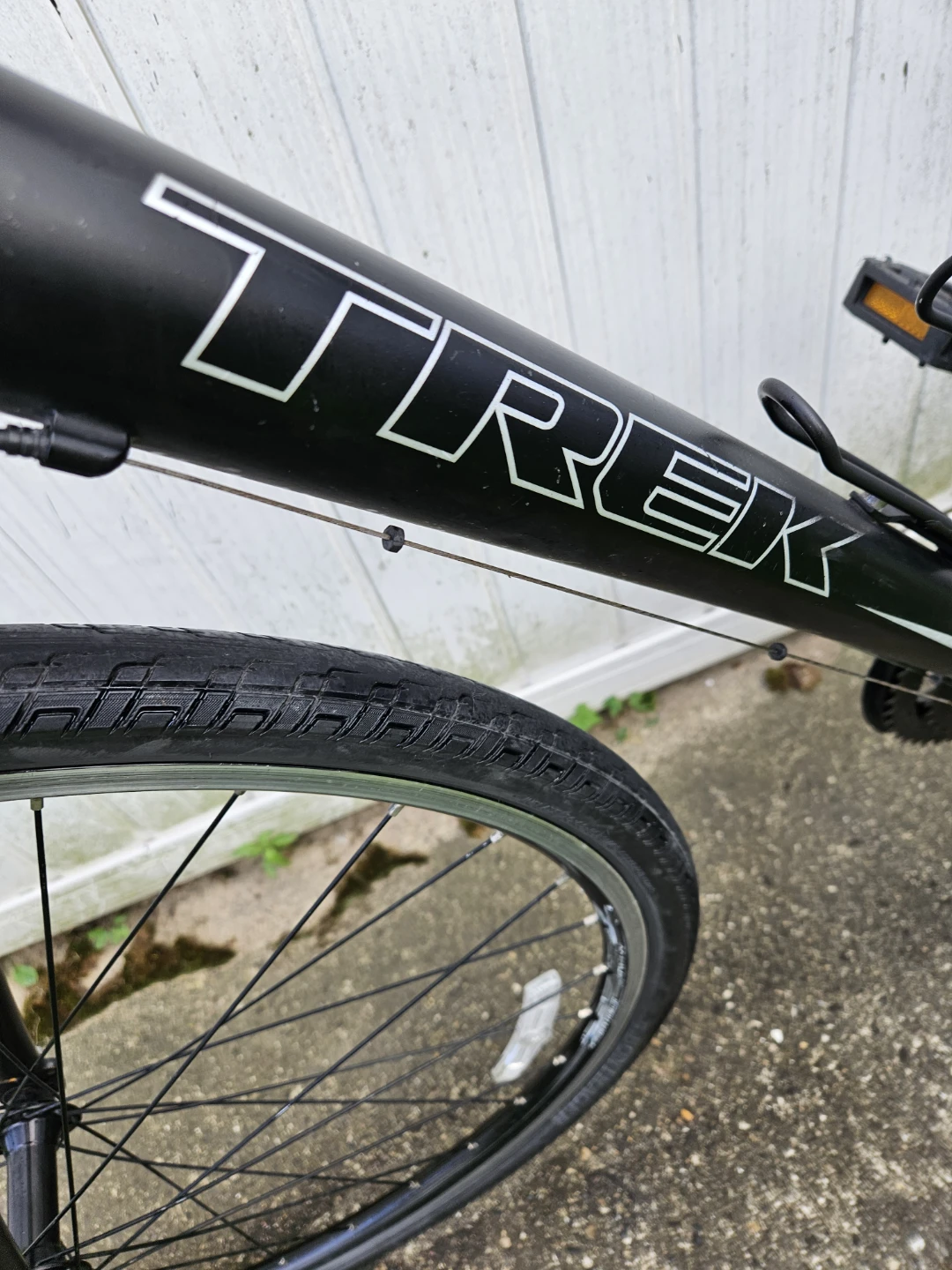 Trek FX Hybrid Bike - photo 2