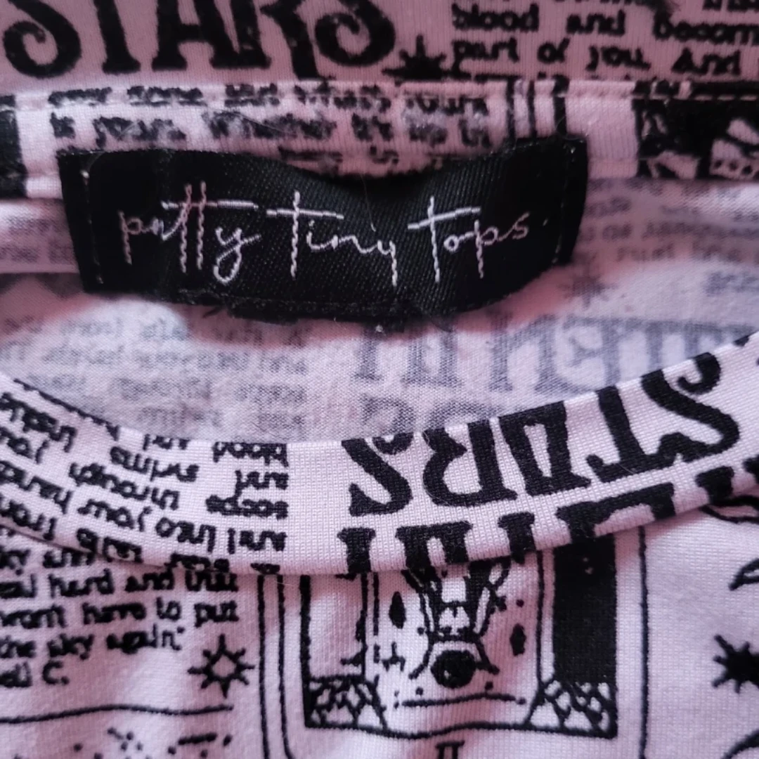 Patty Tiny Tops Tarot Card Print Cutout T-Shirt - photo 2