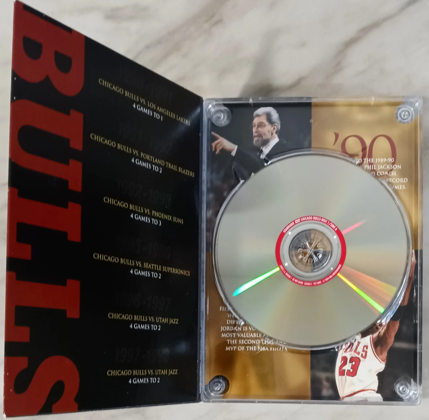 NBA Dynasty Series - Chicago Bulls: The 1990s (DVD 4-Disc Set) - photo 4