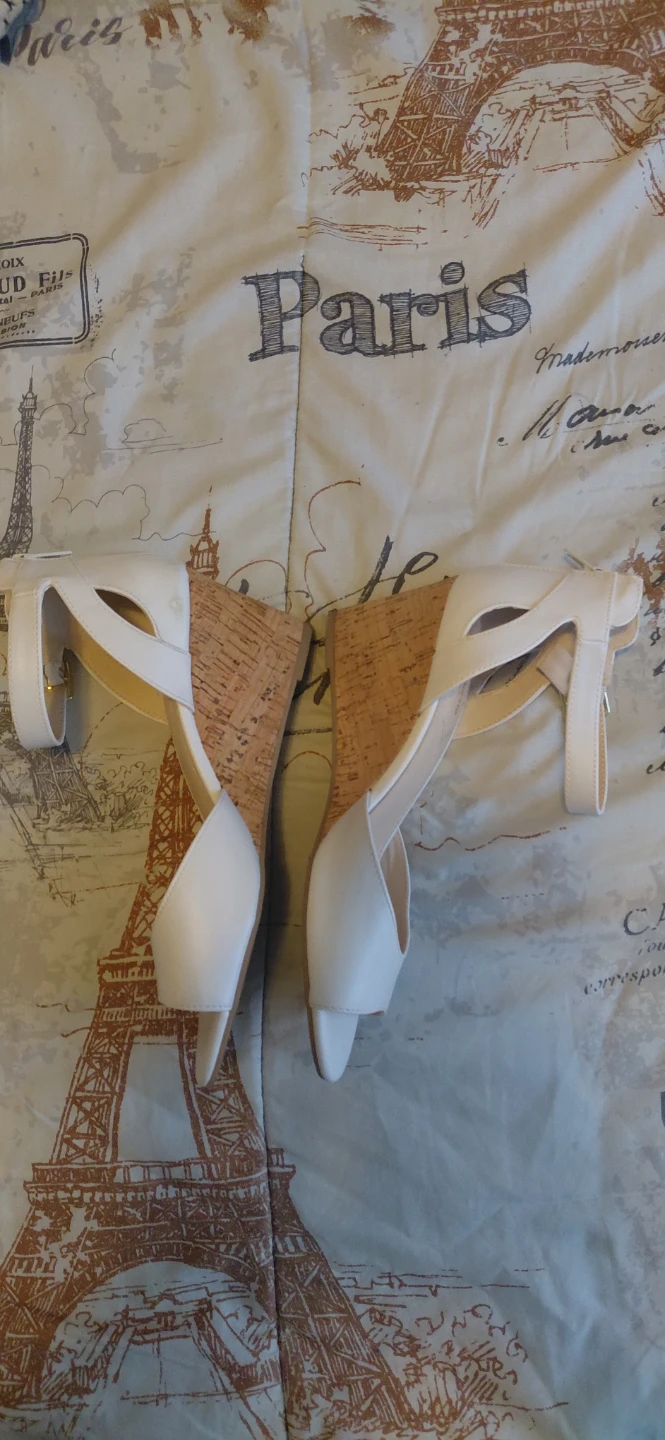 White Wedge Sandals Liz Claiborne Size 8 - photo 2