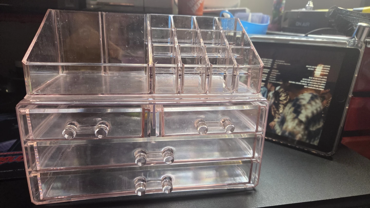 Pink acrylic makeup holder
