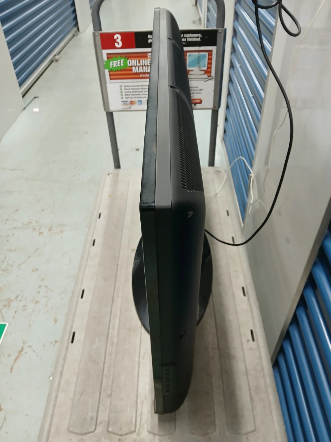 Dynex 45" Flat Screen TV - photo 4