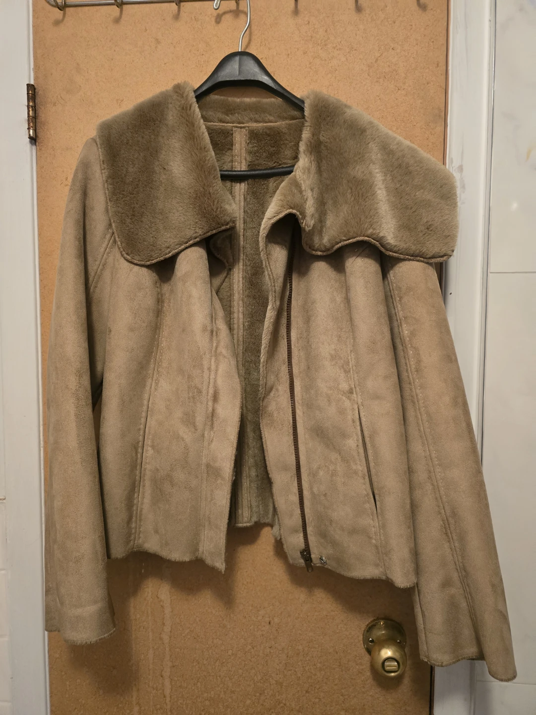 Tan Suede-like Jacket with Fur Collar