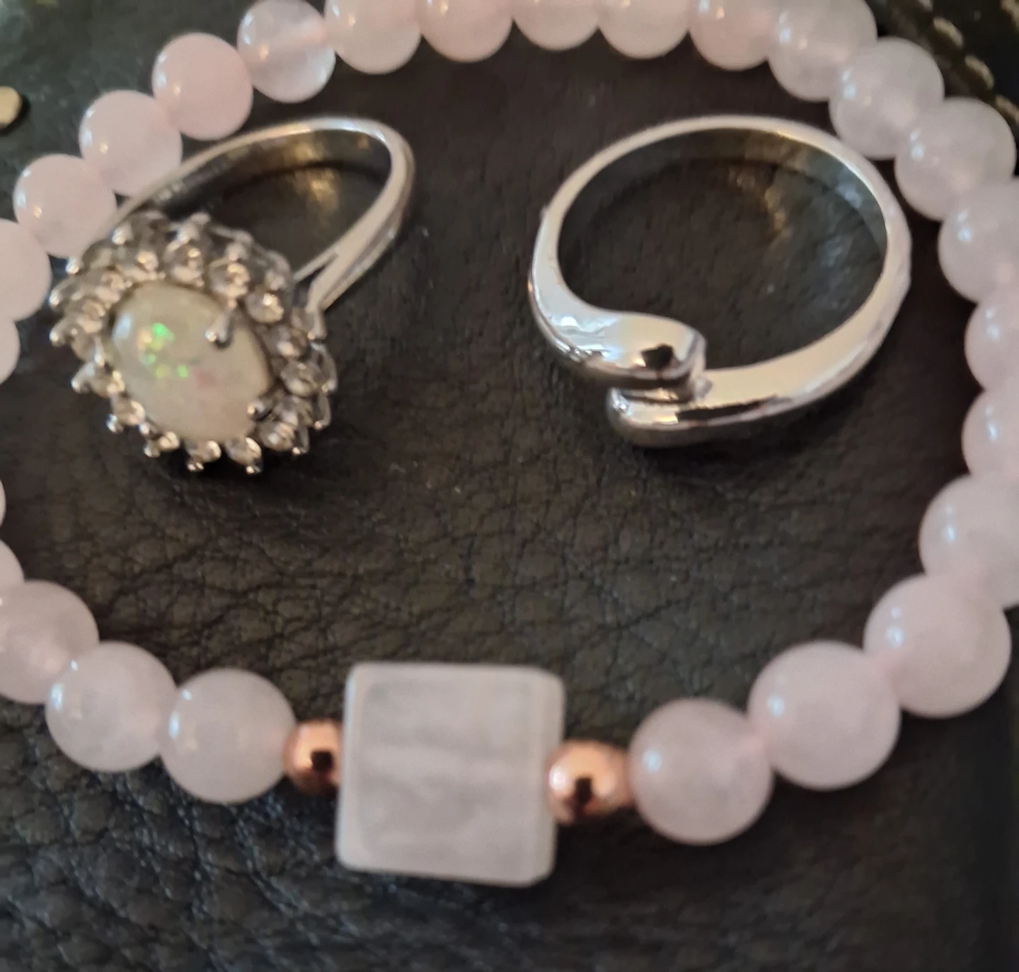 Rose Quartz Bracelet with Silver Rings - photo 4