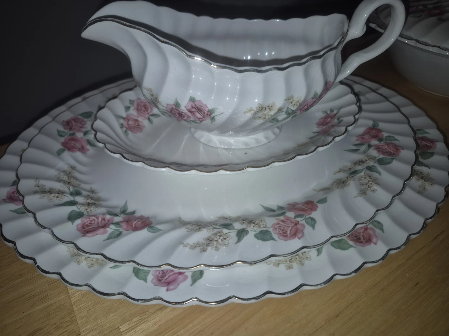 England Ironstone 12-Person Dinner & Coffee set – Pristine! - photo 2