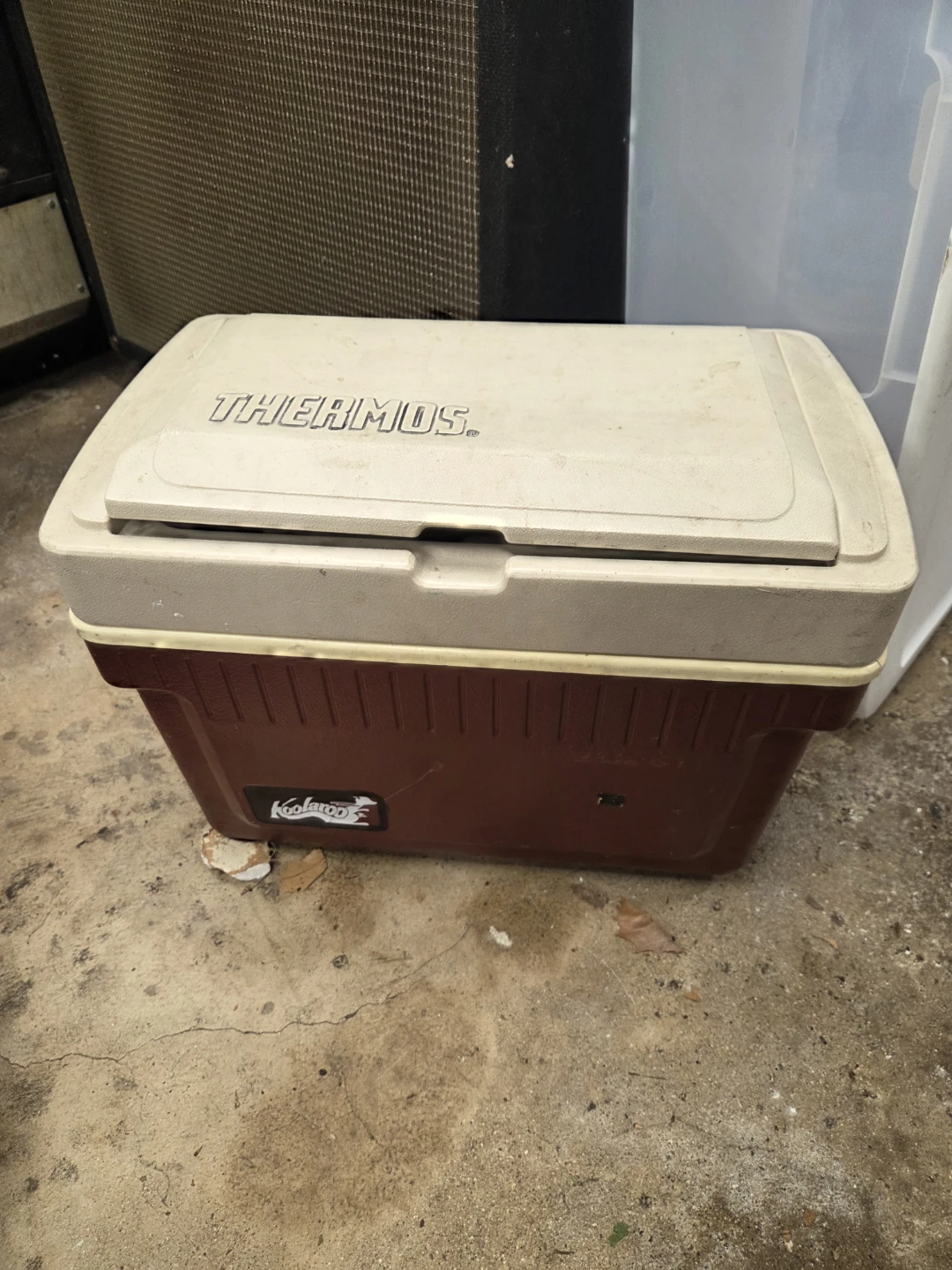Thermos Cooler Box