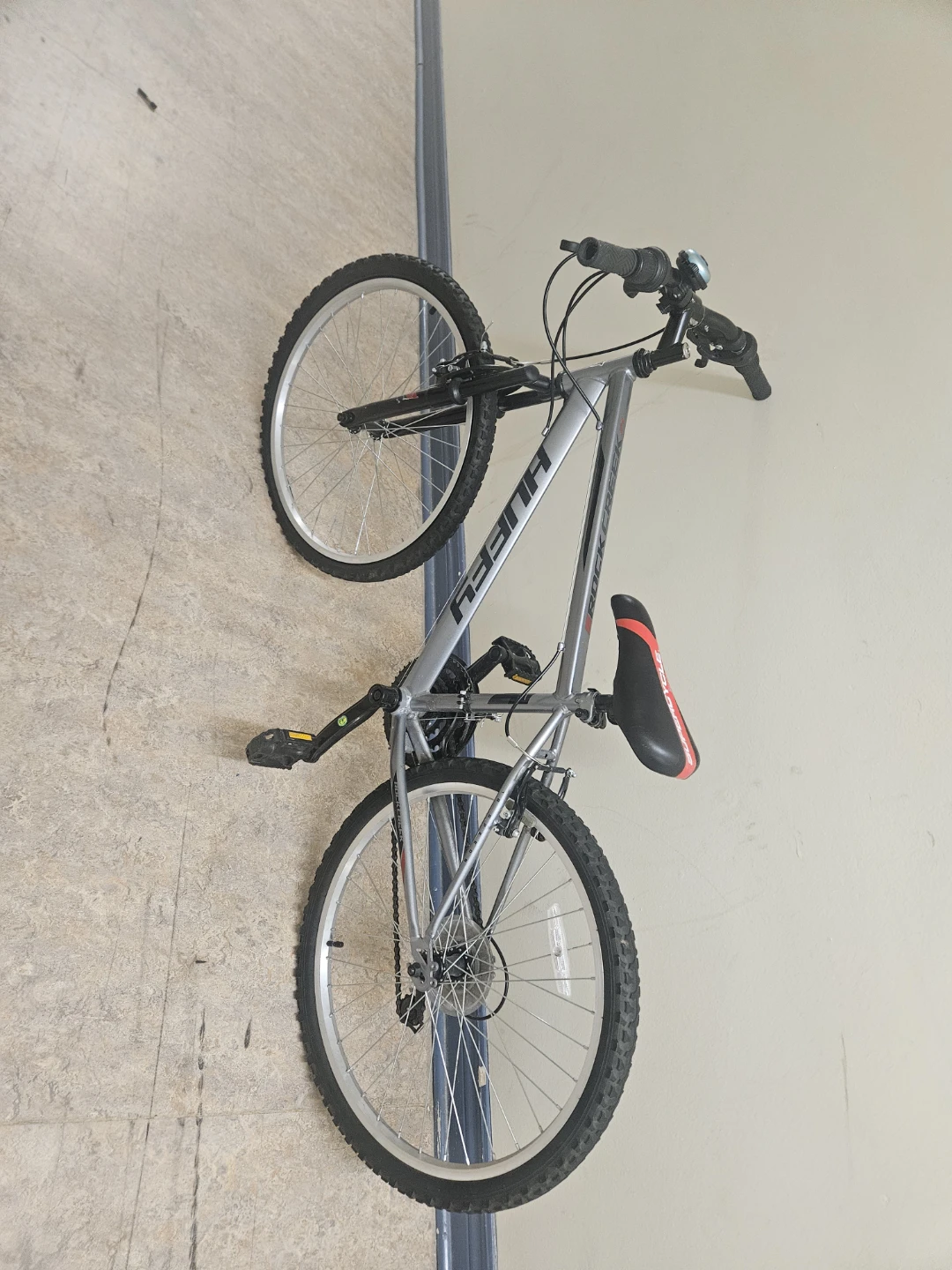 HUFFY Mountain Bike (Pick up only!!)