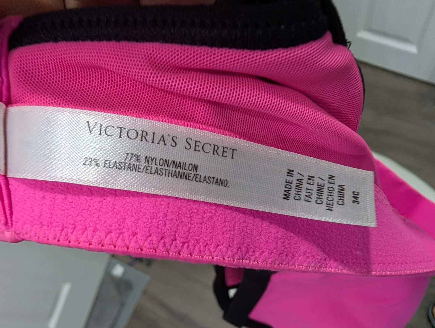 EUC - Women's Victoria's Secret VSX Pink Sports Bra 34C - photo 5