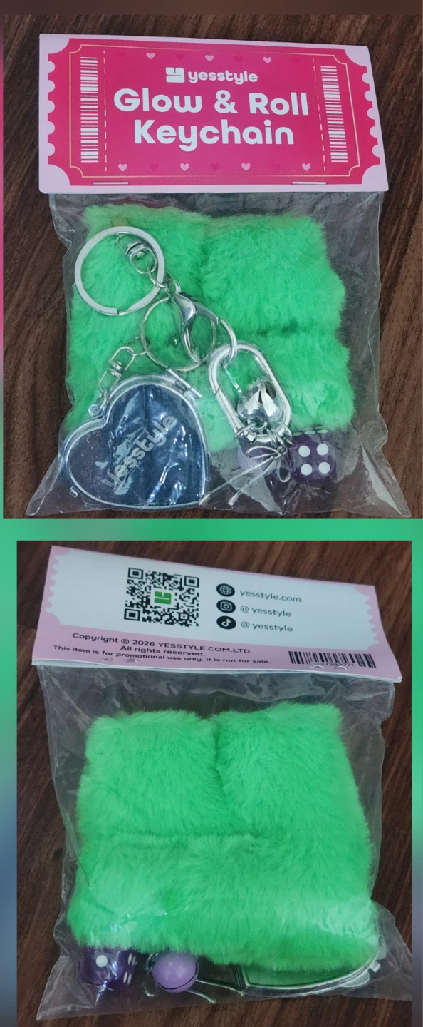 ⚽️  YesStyle Glow & Roll Keychain