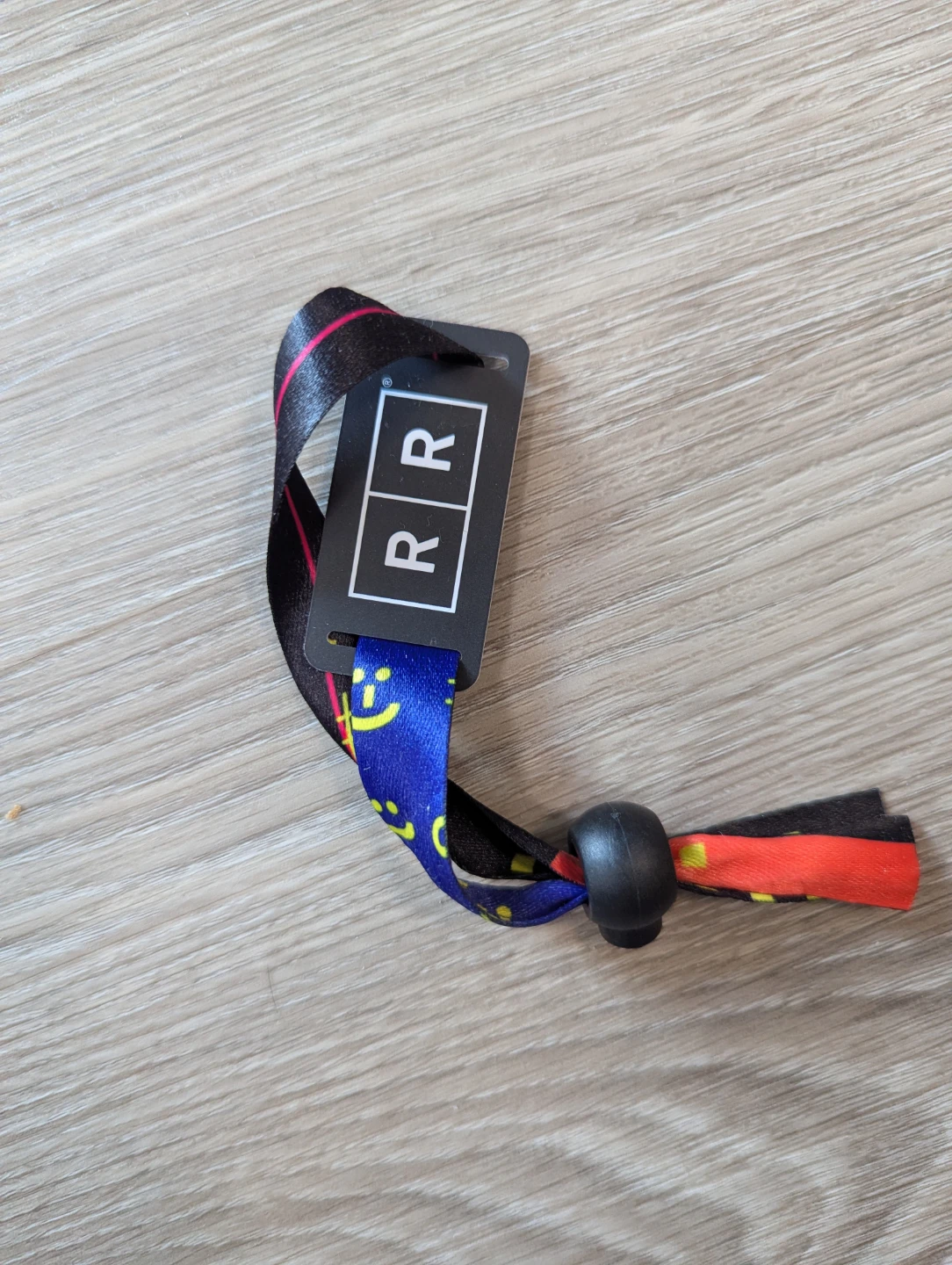 ⚽ RR Wristband with Smiley Face Design