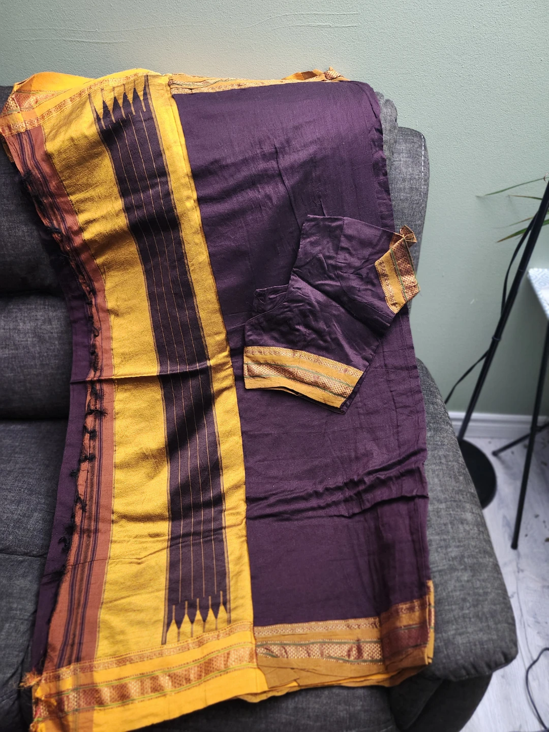Purple Saree with Yellow Border and Blouse Piece - photo 2