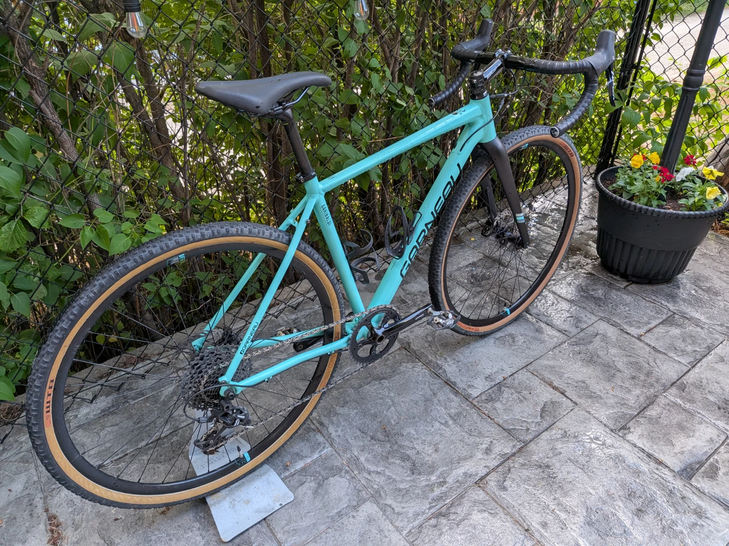 Garneau Garibaldi Gravel Bike - photo 2