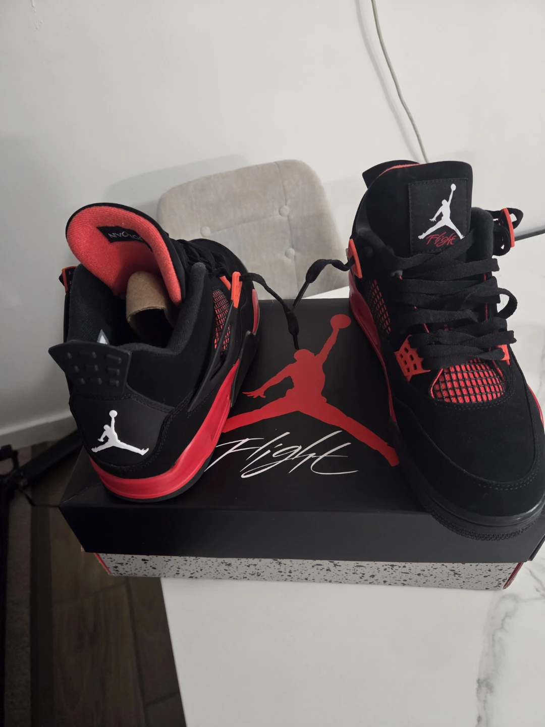 Air Jordan 4 Retro "Red Thunder" Men's Size 10 - photo 2