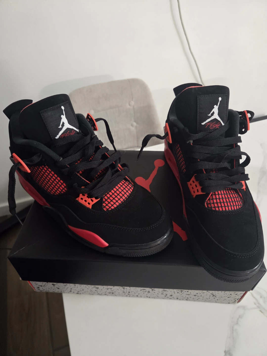 Air Jordan 4 Retro "Red Thunder" Men's Size 10 - photo 3